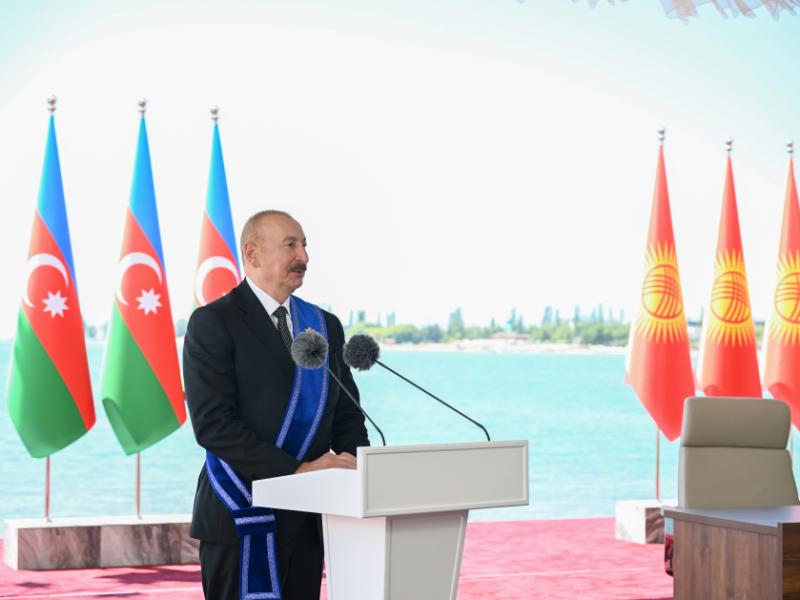 Президенты Азербайджана и Кыргызстана выступили с заявлениями для прессы