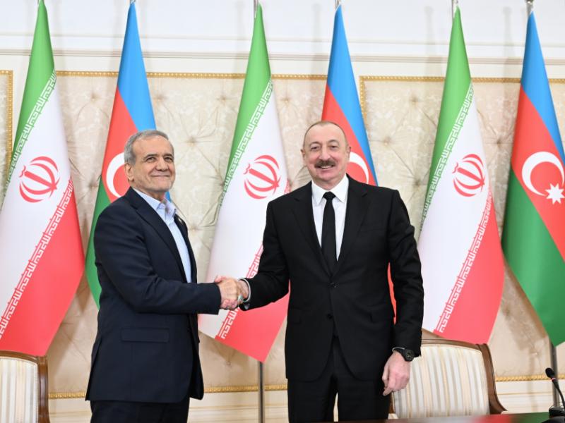 Prezident İlham Əliyev Azərbaycan haqqında söylədiyi xoş sözlərə görə İran Prezidentinə təşəkkür edib