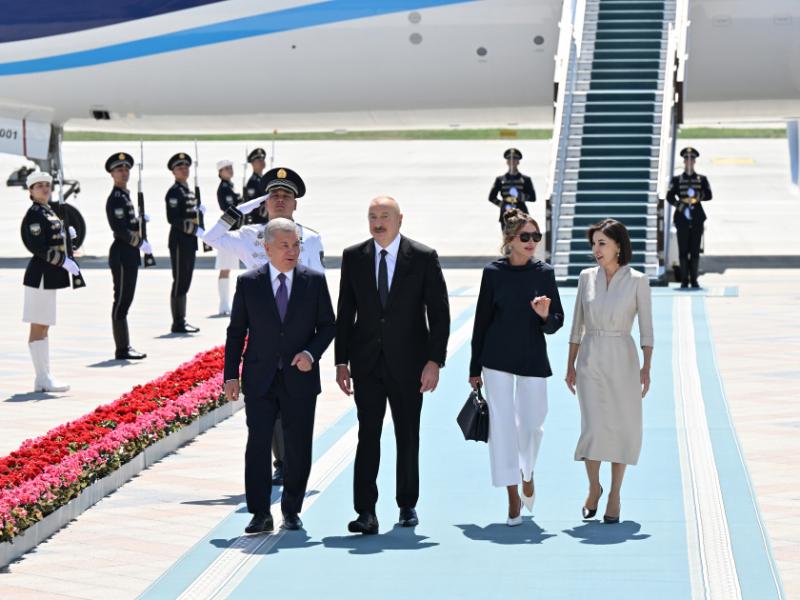 Prezident İlham Əliyev Özbəkistana dövlət səfərinə gəlib