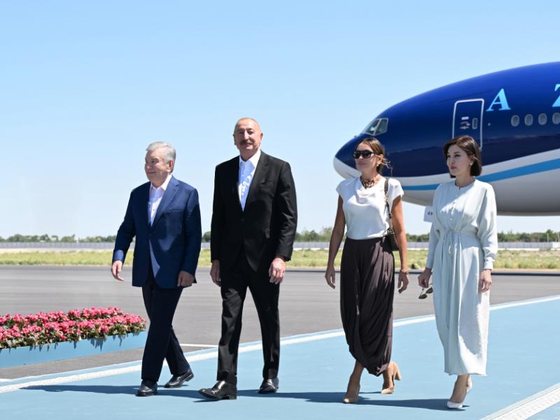 President Ilham Aliyev and First Lady Mehriban Aliyeva arrived in Bukhara from Tashkent