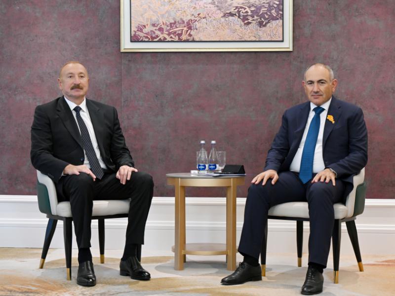 Azərbaycan Prezidenti İlham Əliyevin Bişkekdə Ermənistanın Baş naziri ilə görüşü keçirilib