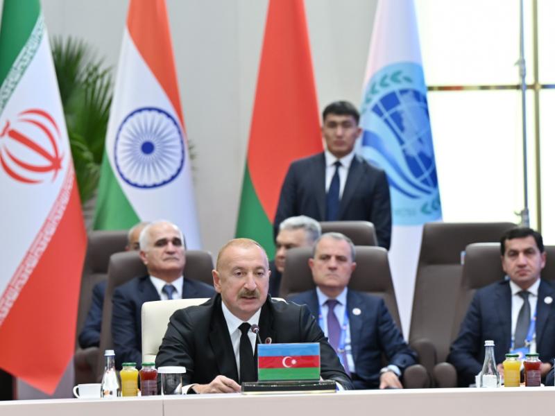 Prezident İlham Əliyev “ŞƏT plyus” formatında görüşdə çıxış edib