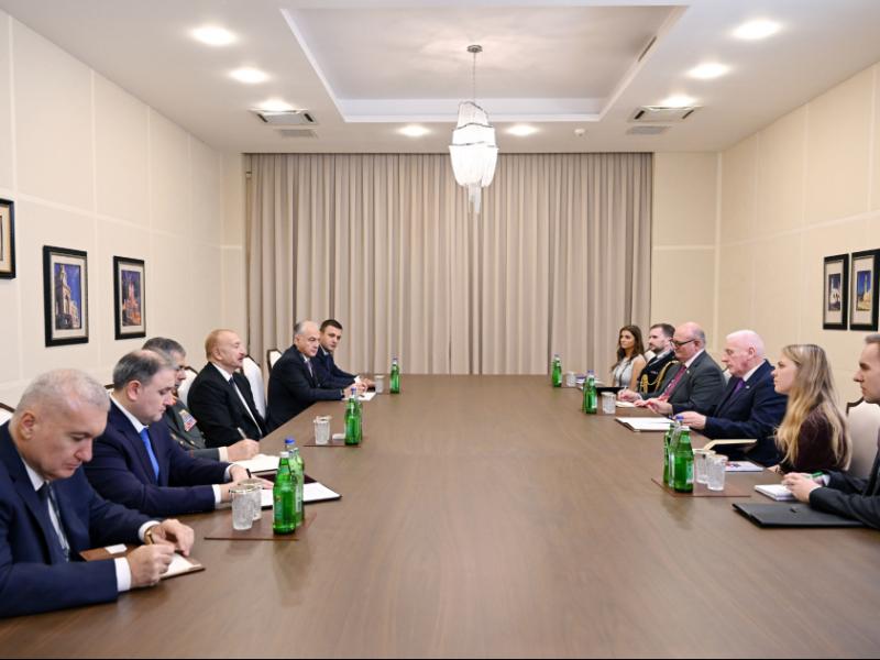 Prezident İlham Əliyev Birləşmiş Krallığın müdafiə üzrə dövlət nazirini qəbul edib