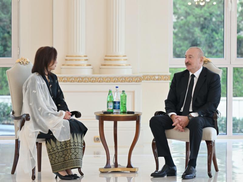 Prezident İlham Əliyev Malayziyanın Azərbaycanda yeni təyin olunmuş səfirini qəbul edib