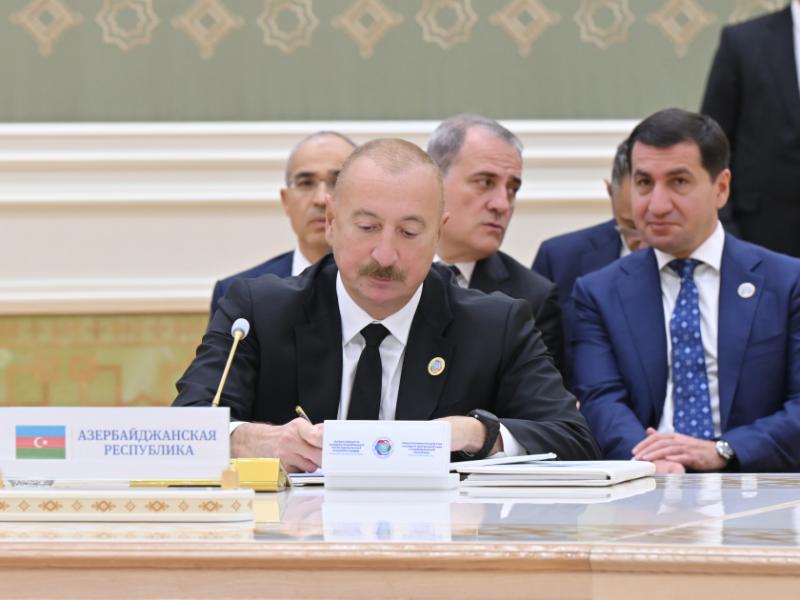 Turkmenbashi hosted ceremony to sign documents