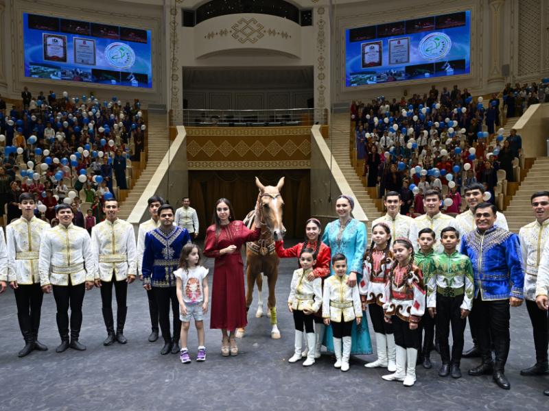 Leyla Aliyeva watches performance of Turkmen iconic Galkynysh national equestrian group in Arkadag city
