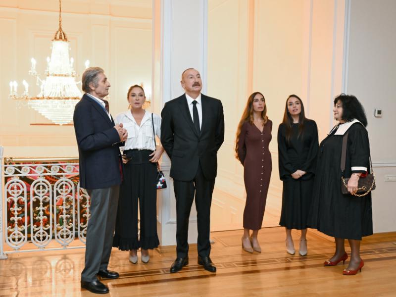 President Ilham Aliyev, First Lady Mehriban Aliyeva, and family members viewed retrospective exhibition “My Absheron & More”